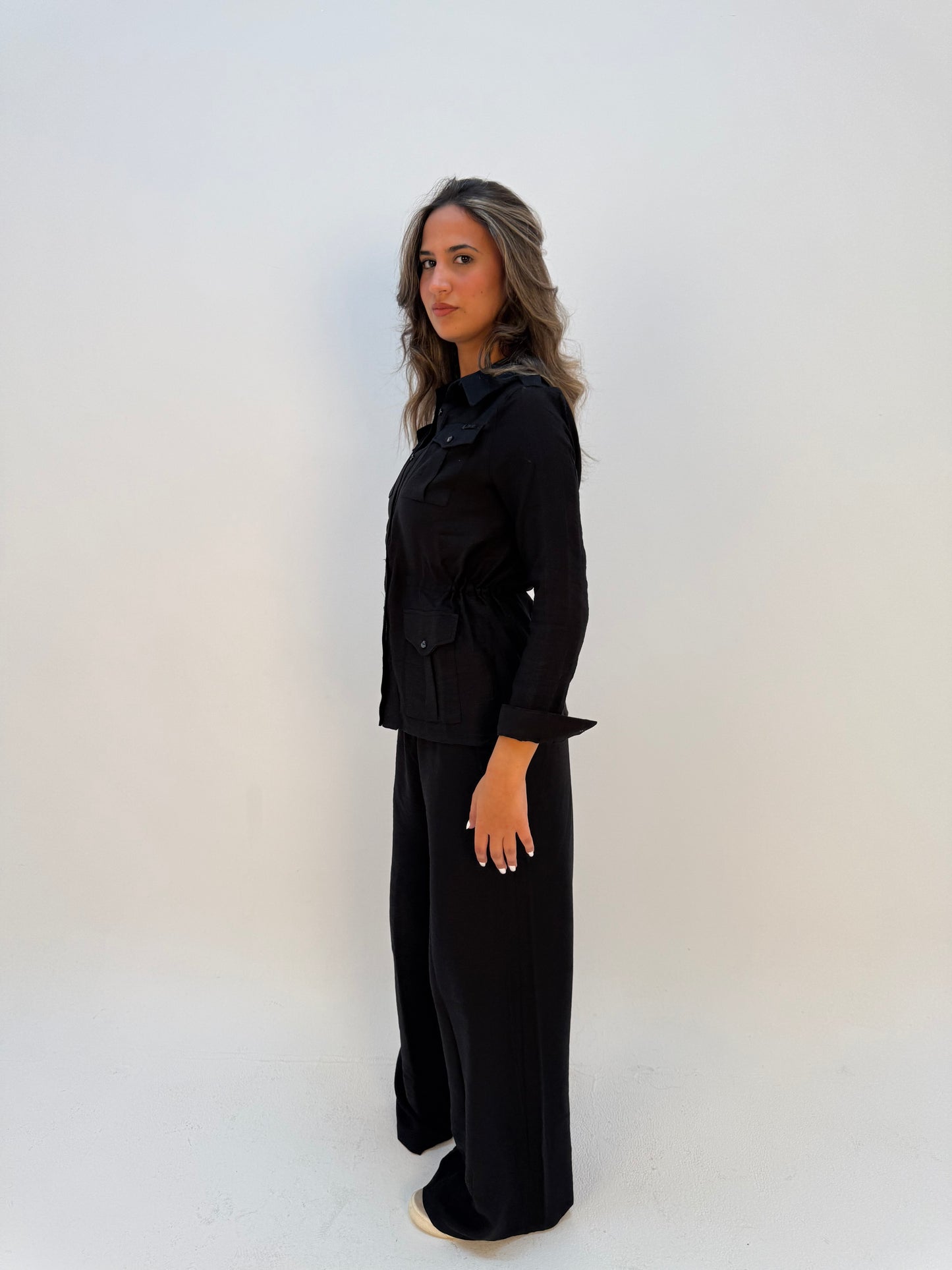 Black Linen Grace